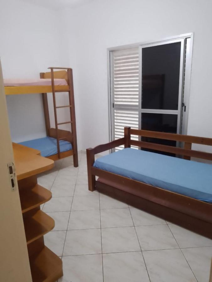 Apto C/2 Quartos Sendo Uma C/ar E 2banheiros Apartamento *