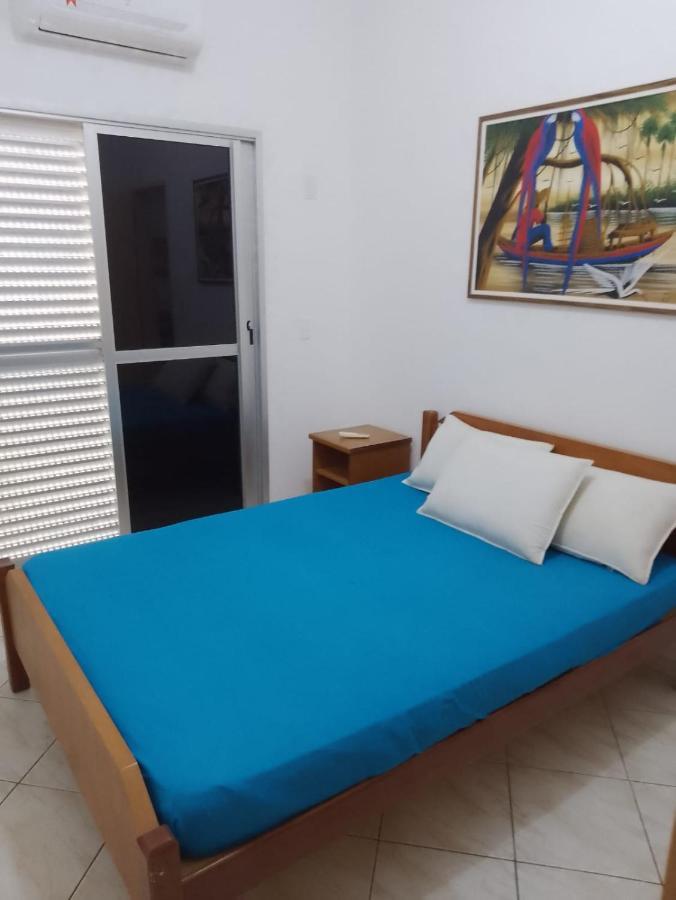 Apartamento Apto C/2 Quartos Sendo Uma C/ar E 2banheiros *