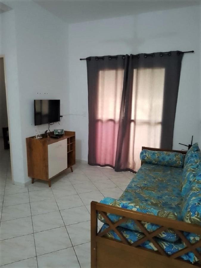 Apto C/2 Quartos Sendo Uma C/ar E 2banheiros Ubatuba